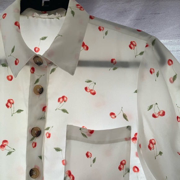 Pink Rose short sleeve top with cherries - Picture 3 of 8